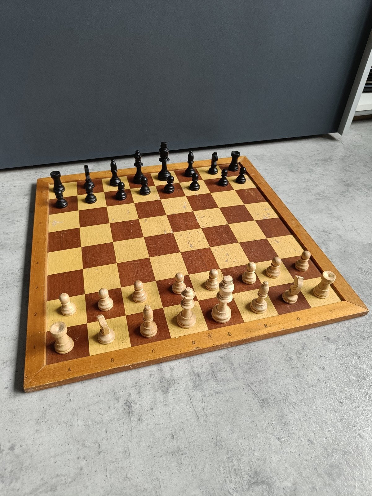 Homas Dubbelzijdig Houten Dam/Schaakbord met Stukken, Ophalen of Verzenden, Minder dan 500 stukjes, Gebruikt, Schaken