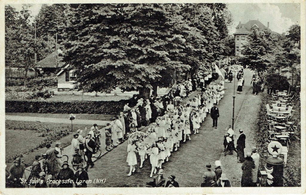 Ansichtkaart Laren (NH) St. Jan's Processie, Verzenden, 1940 tot 1960, Ongelopen, Noord-Holland