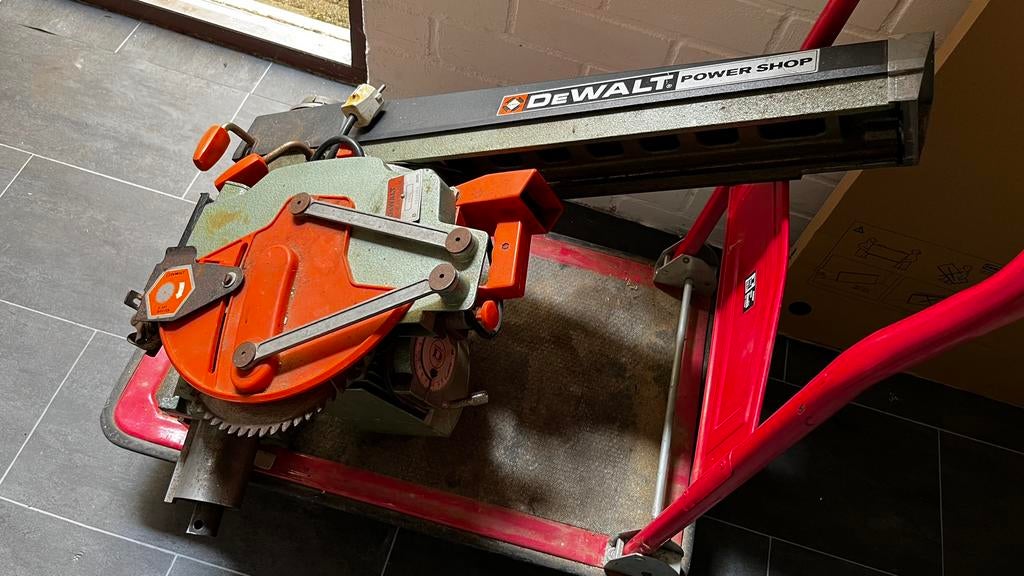 DeWalt radiaalzaagmachine, Doe-het-zelf en Verbouw, Gereedschap | Zaagmachines, Ophalen, Gebruikt, 70 mm of meer, Afkortzaag