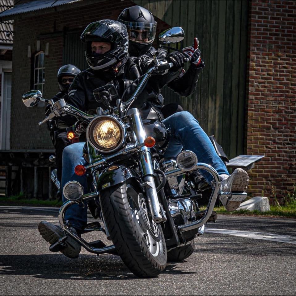 Suzuki intruder C1800R, Motoren, Motoren | Suzuki, 2 cilinders, LED Verlichting, Gebruikt, Particulier