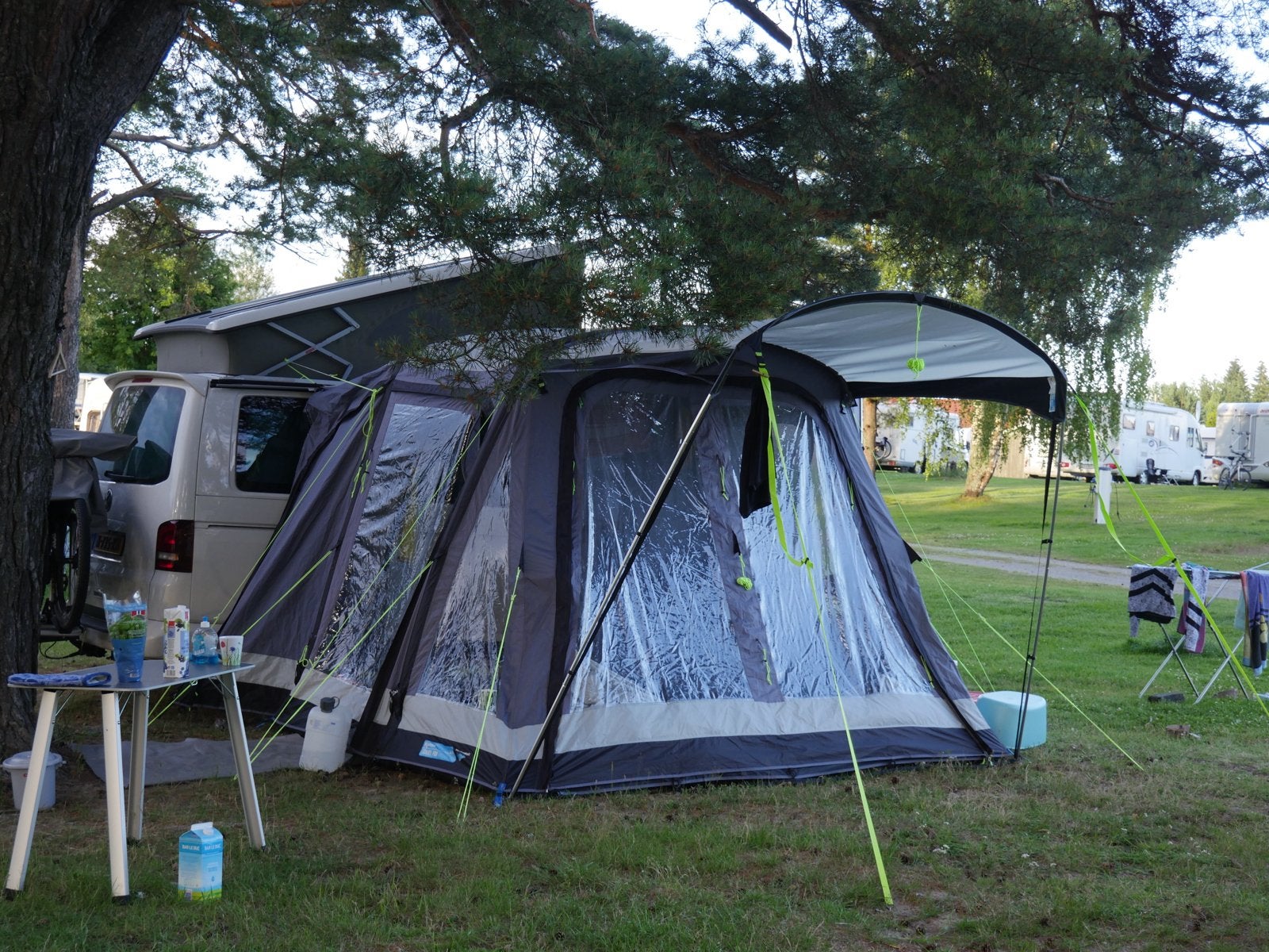 Kampa Travel Pod Motion Air VW bustent incl. luifel, Ophalen, Zo goed als nieuw, Tot en met 2