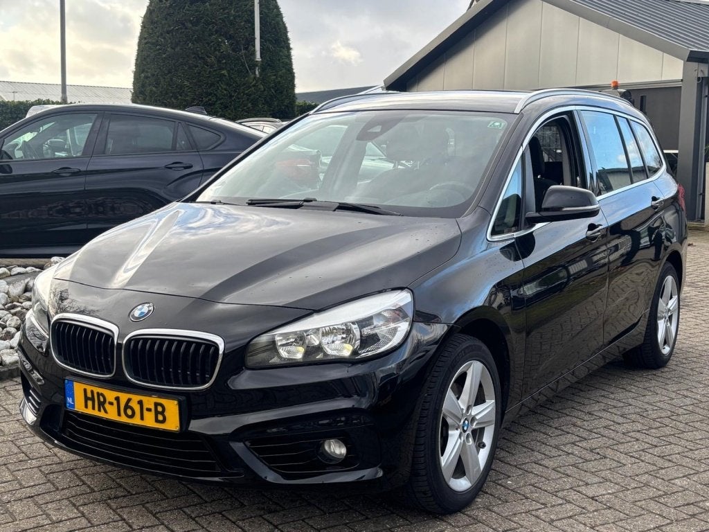 BMW 2 Serie Gran Tourer 216D 2015 7-Persoons EXPORTPRIJS EX, Auto's, Voorwielaandrijving, Stof, Gebruikt, Euro 6