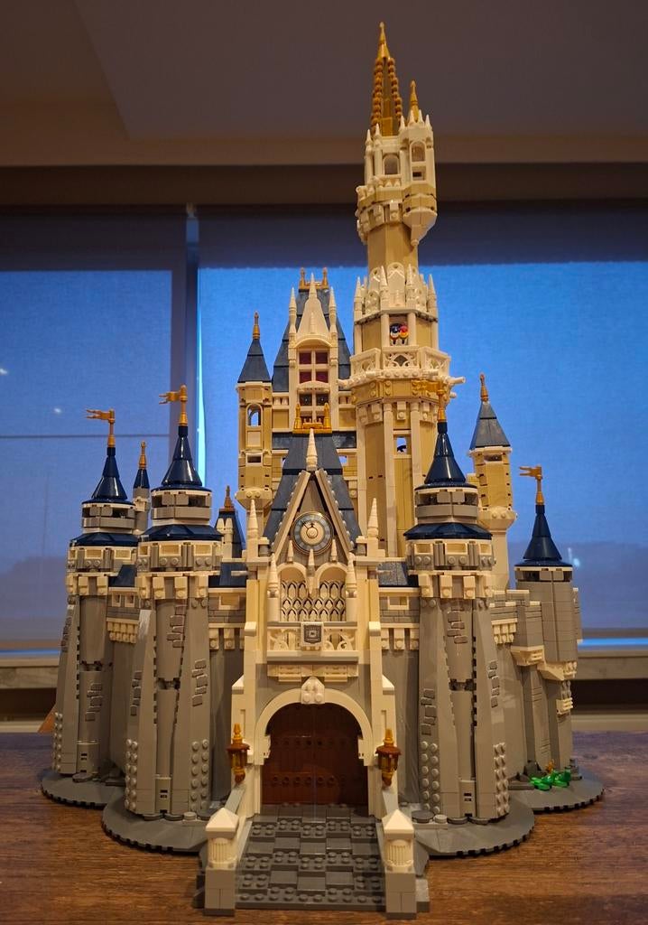 Lego Disney Kasteel 71040 - compleet in uitstekende staat, Tickets en Kaartjes, Eén persoon, Overige typen