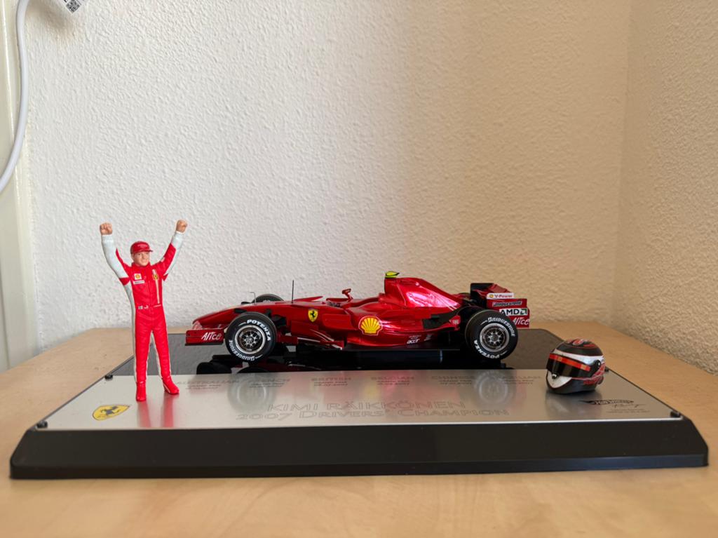 Hot wheels Ferrari f2007 1/18, Ophalen of Verzenden, Zo goed als nieuw, Hot Wheels