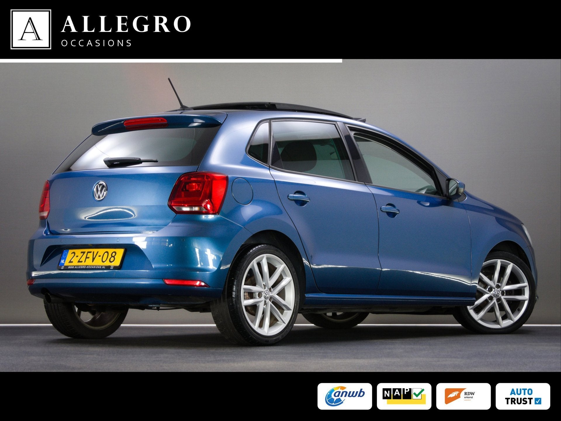 Volkswagen Polo 1.2 TSI Highline (PANORAMADAK, CRUISE CONTRO, Stof, 4 cilinders, Origineel Nederlands, Bedrijf