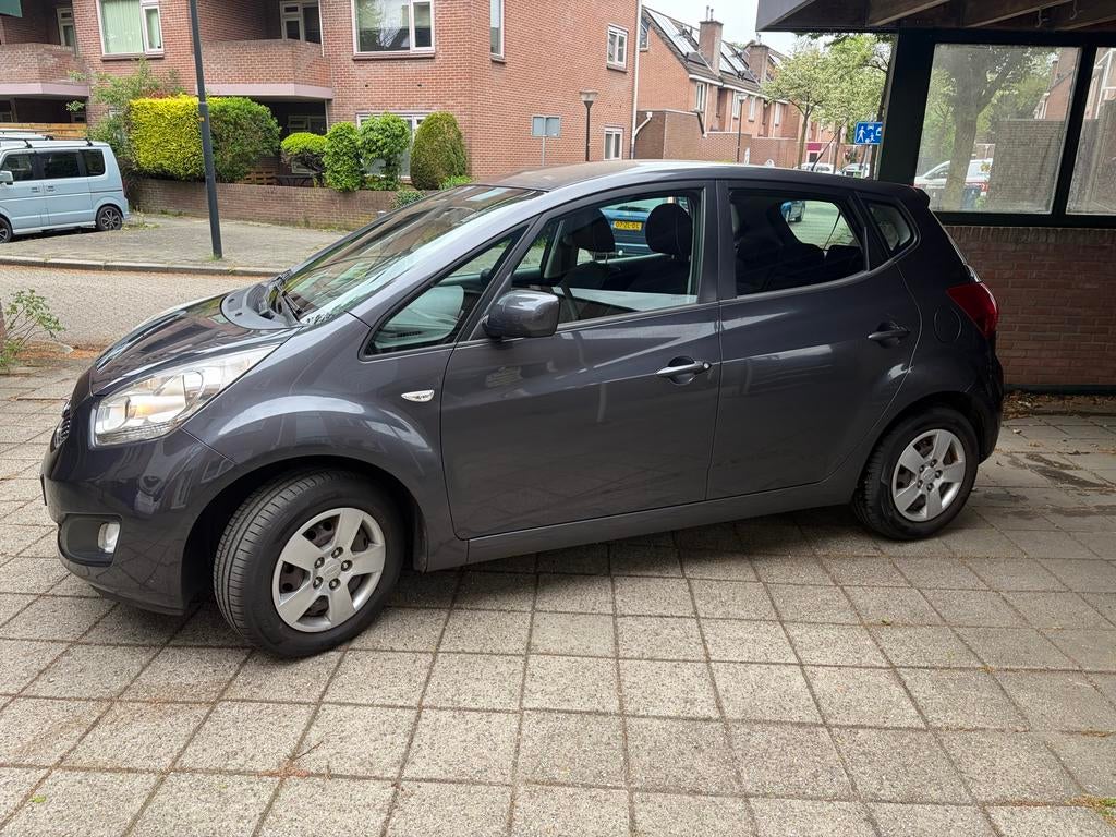 Kia Venga 1.6 Cvvt  125pk 2012 Grijs, Auto's, Voorwielaandrijving, 4 cilinders, Origineel Nederlands, Particulier