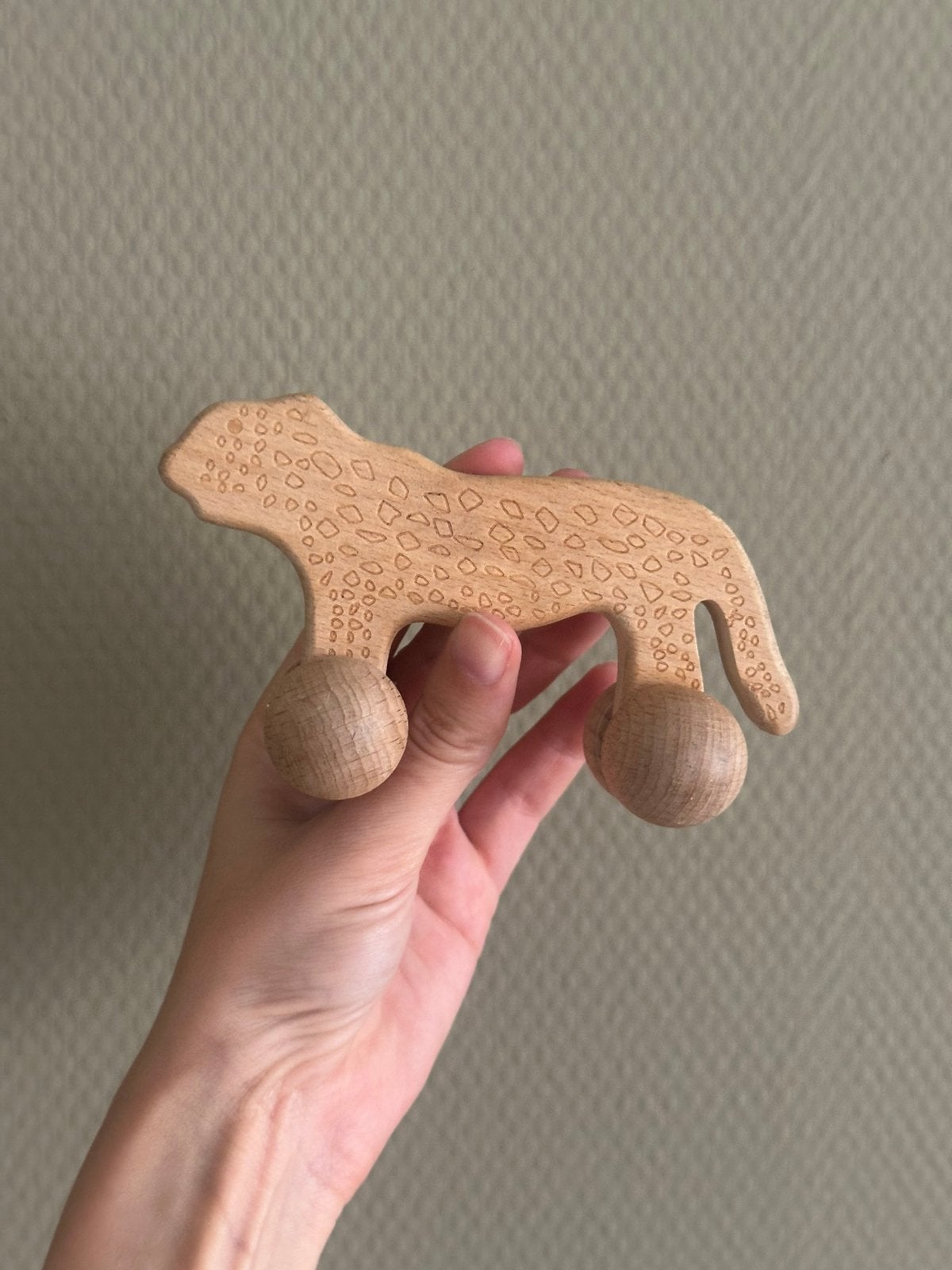 Hout speelgoed luipaard van Bux & Box, Ophalen of Verzenden, Zo goed als nieuw