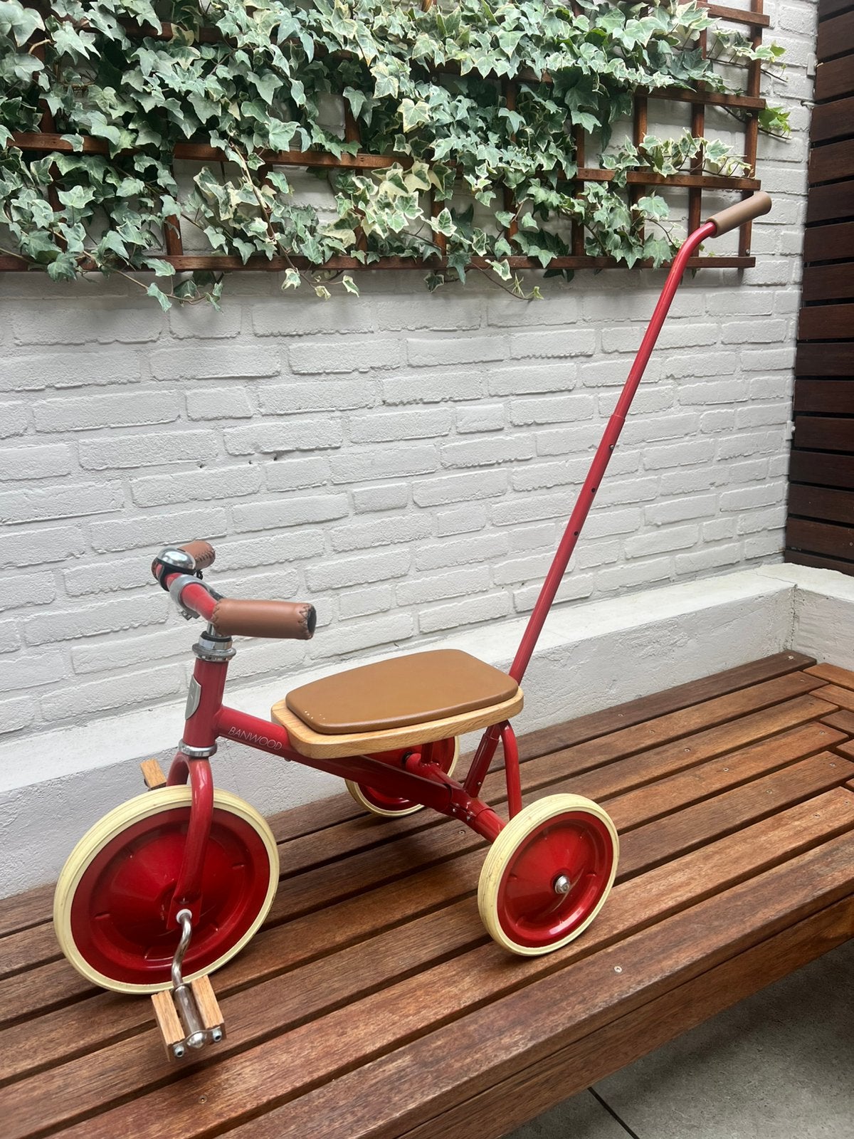 Banwood rode driewieler met duwstang, Ophalen, Gebruikt, Duwstang