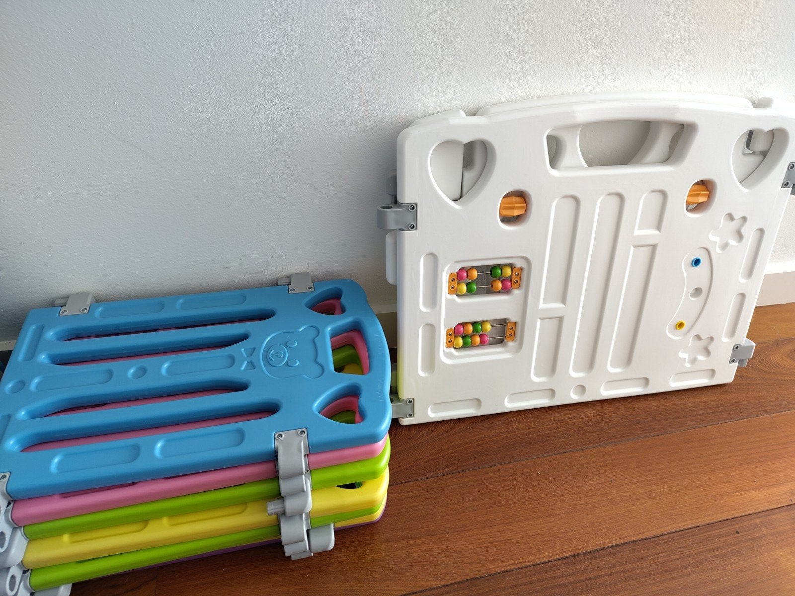 14-delig Baby Box Hek met Speeldeur - Kleurrijk, Ophalen, Zo goed als nieuw, Overige typen