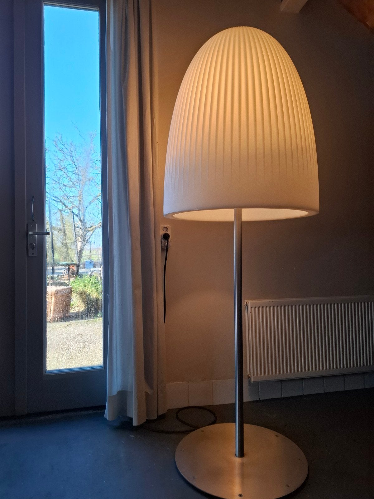 1x skydome Calice Rib Bell dome 70 bij 195 design vloerlamp, Ophalen, Kunststof, 1x skydome Calice Rib Bell dome 70 bij 195 design vloerlamp