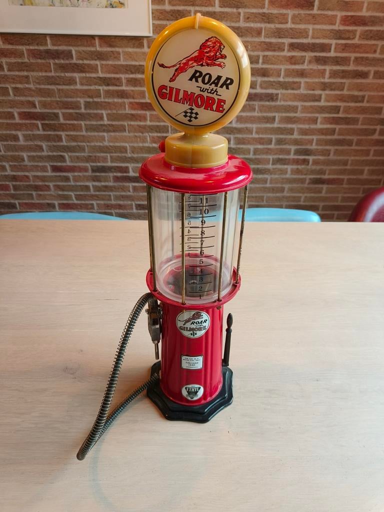 Gilmore benzinepomp vintage, Ophalen