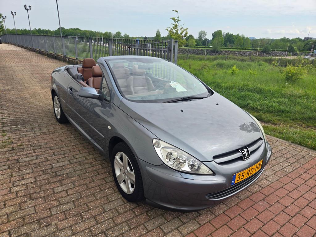 Peugeot 307 2.0 16V CC 2005 Grijs, Voorwielaandrijving, Euro 5, 4 cilinders, Cabriolet