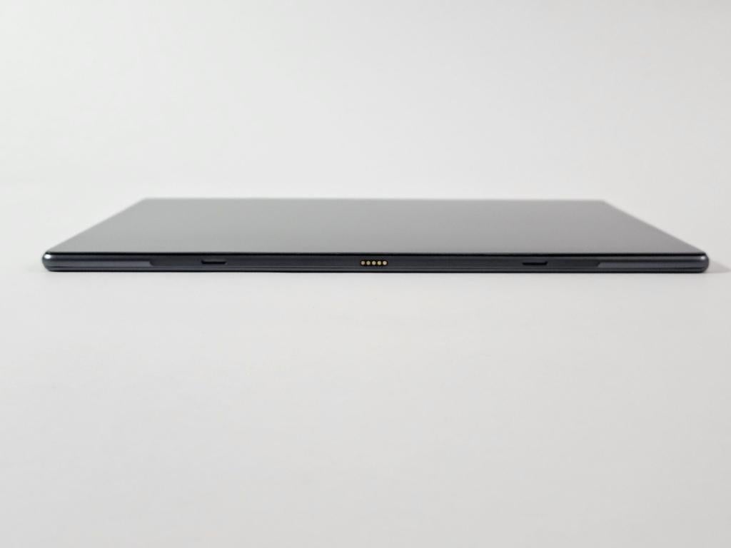 Chuwi Ubook Xpro - 256GB - Intel I7 - 8GB RAM, HQ Mobile B.V., Support@hq-mobile.nl, Brouwer 1, 5521DK Eersel, Nederland