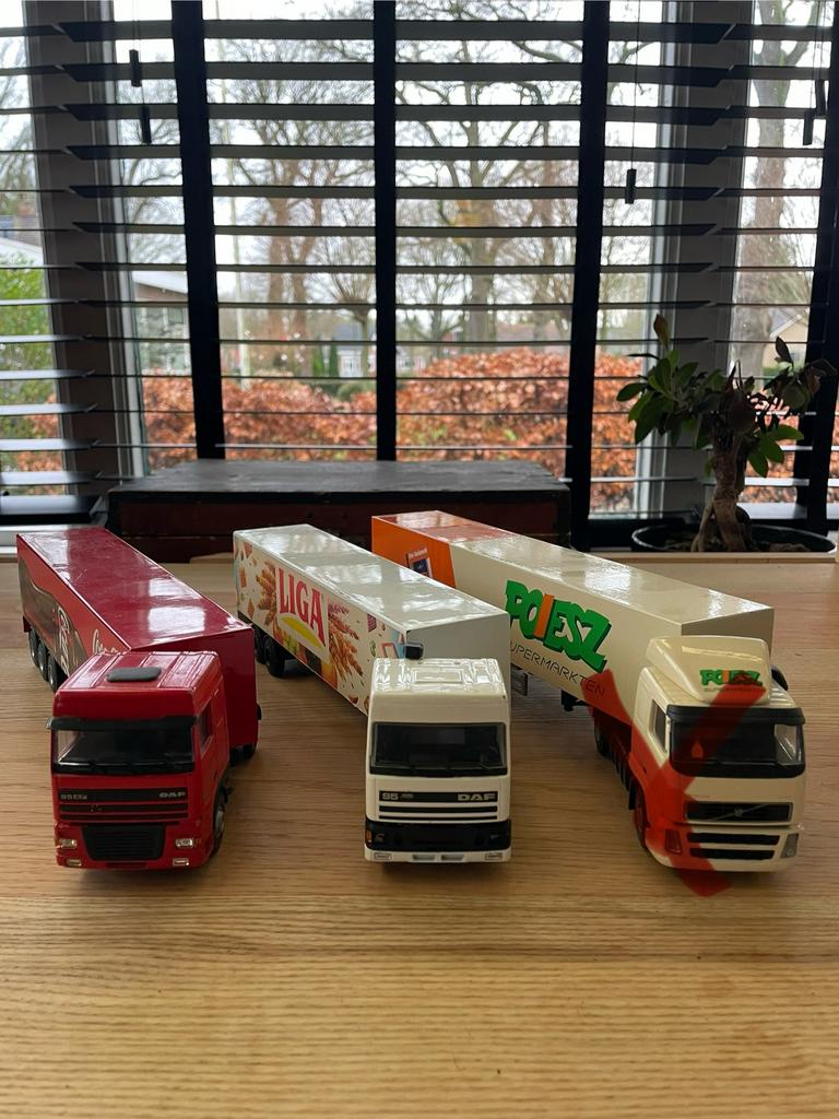 Lion Car DAF 95, 95XF, 75 , Volvo - 3x - Cola, Liga, Poiesz, Ophalen of Verzenden, Gebruikt, Bus of Vrachtwagen, Lion Toys