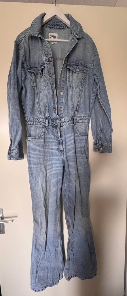 Nieuw blauw spijkerpak / denim jumpsuit van de Zara maat L, Ophalen of Verzenden, Nieuw, Maat 42/44 (L), Blauw
