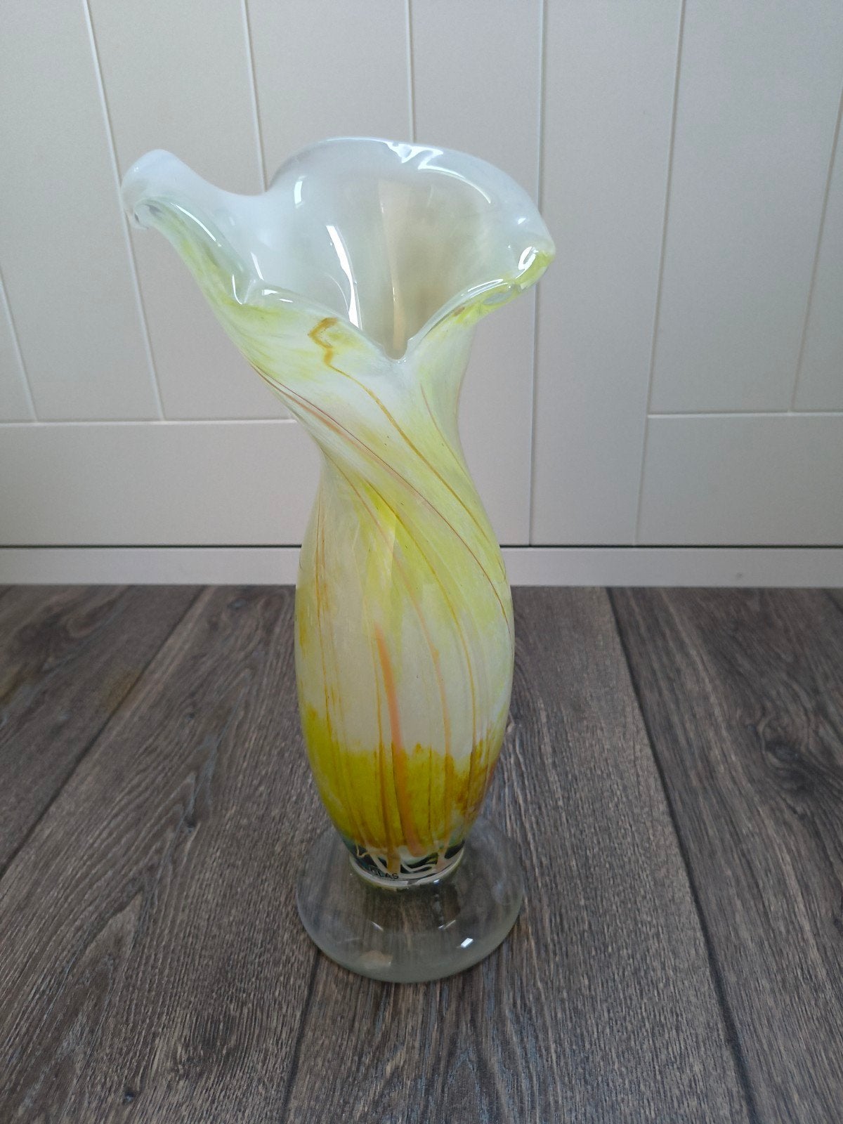Unieke glazen vaas, handgemaakt, geel/wit, Ophalen of Verzenden