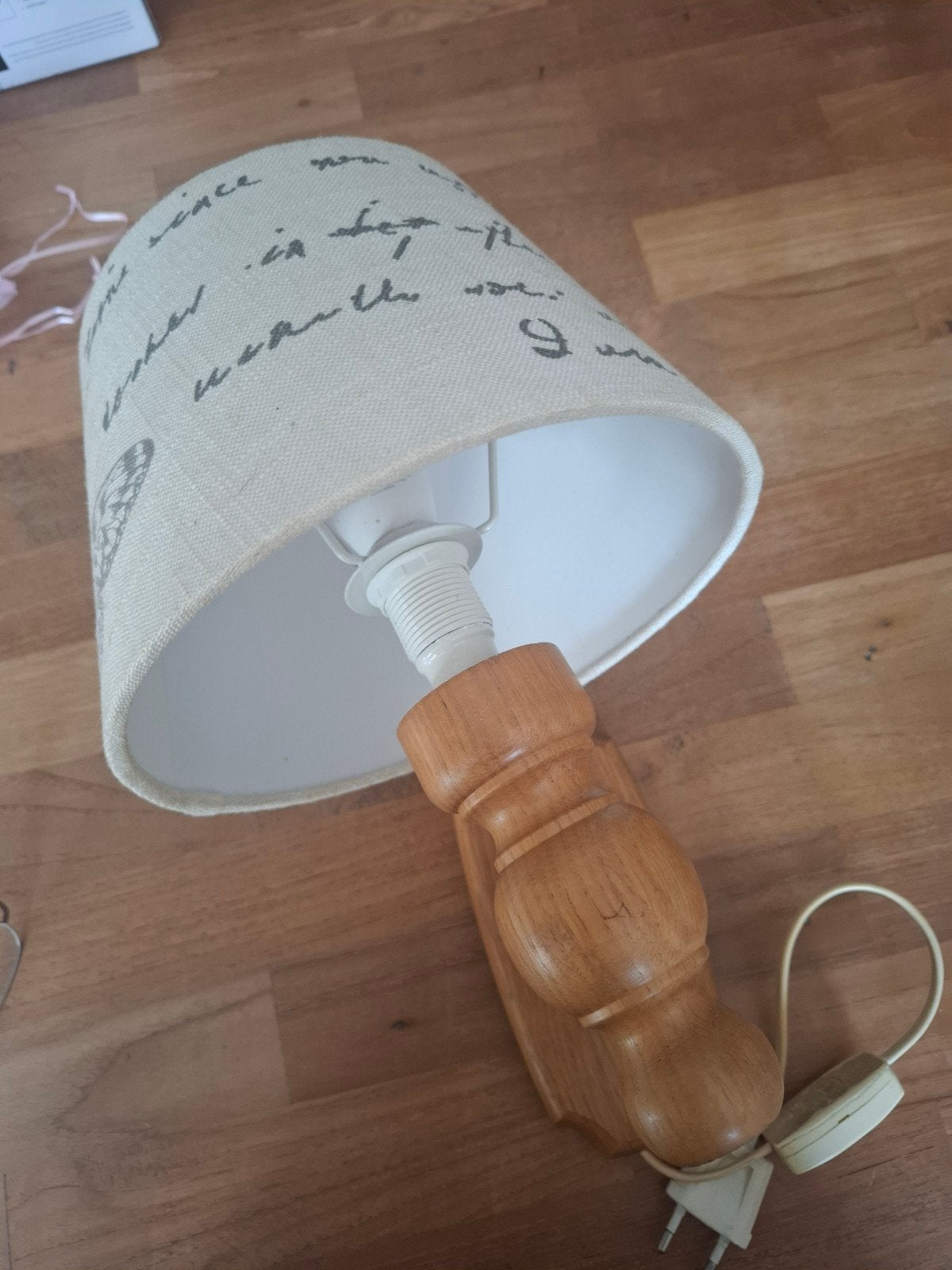 Vintage Houten wandlamp met stoffen kap - Vlinder design, Overige merken, Wandlamp, Beige, Gebruikt