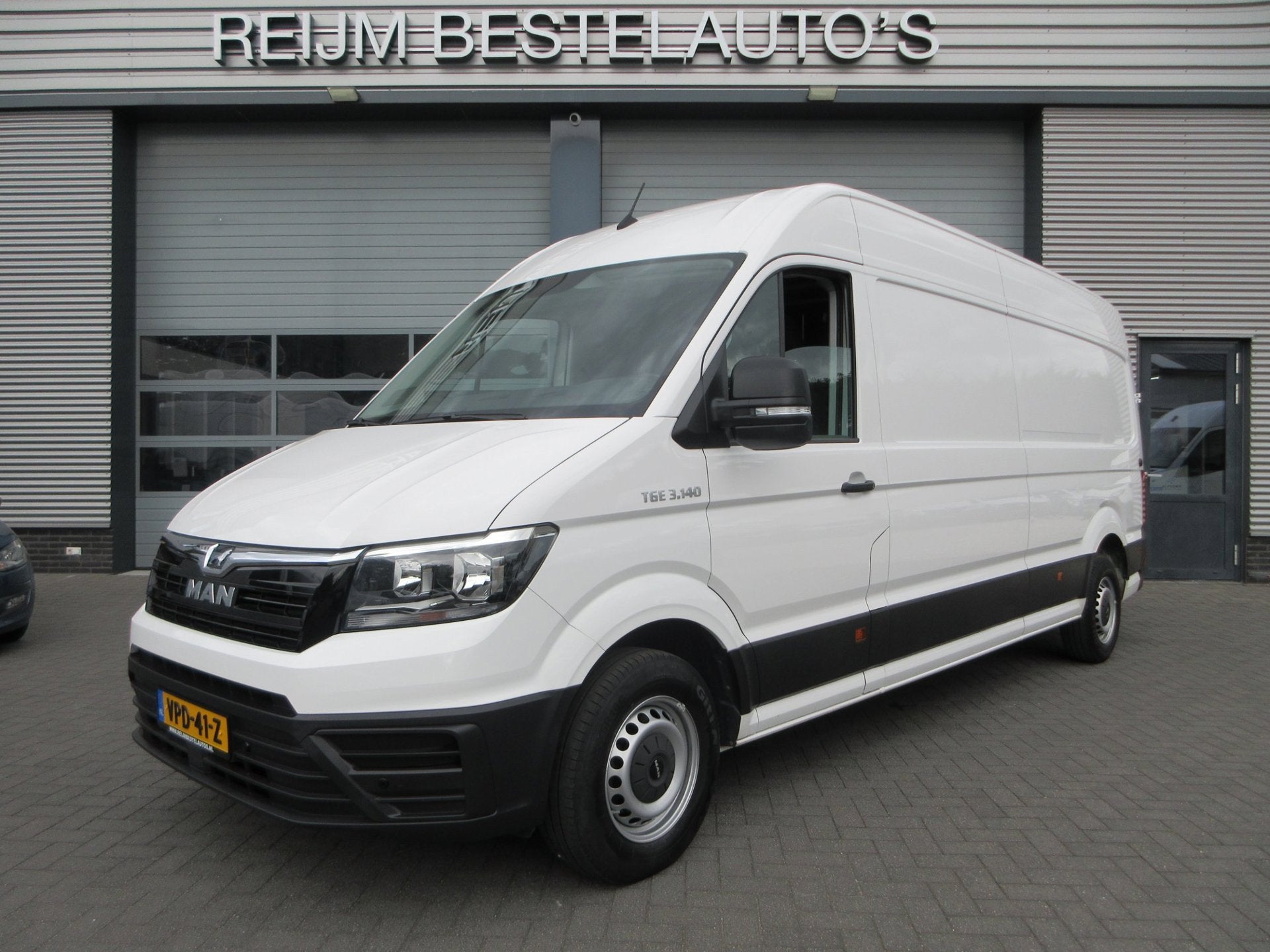 MAN TGE 3.140 L4H3 automaat pdc 3 zits, Gebruikt, Euro 6, 4 cilinders, MAN