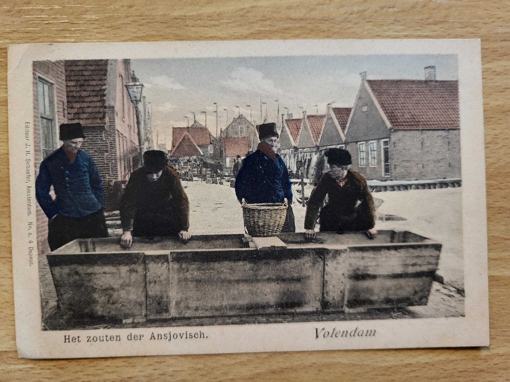 ansicht VOLENDAM klederdracht Zouten ansjovisch, Ophalen of Verzenden, Voor 1920, Noord-Holland