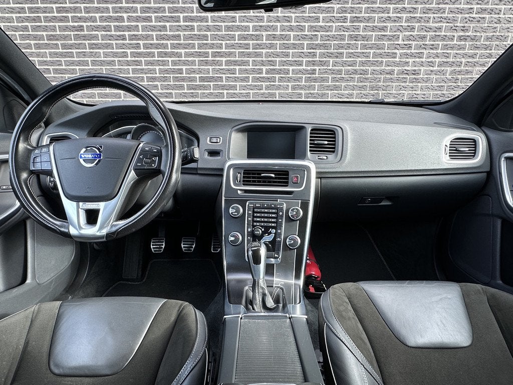 Volvo S60 2.0 D2 R-Design | Radio | Navigatie | Climate Cont, Auto's, Volvo, Voorwielaandrijving, Gebruikt, Euro 6, 4 cilinders