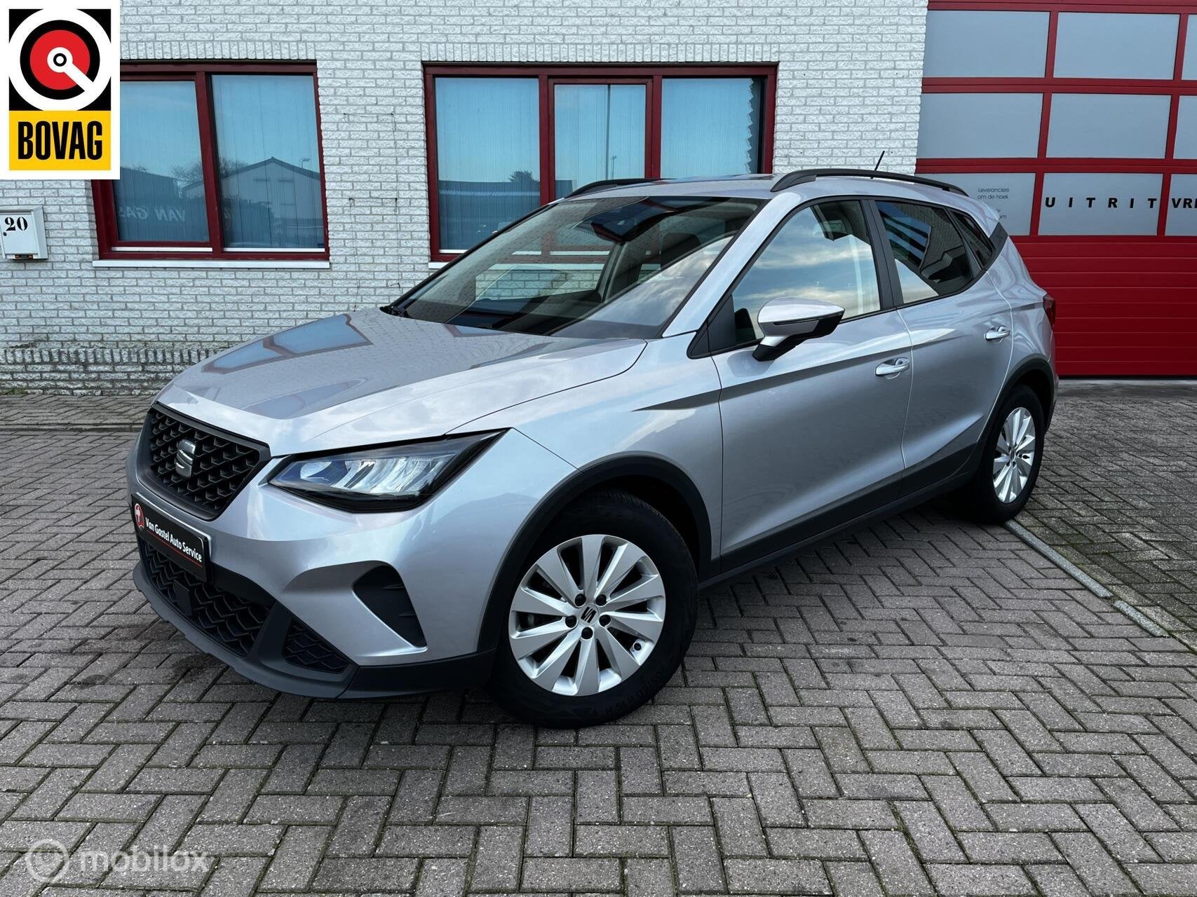 Seat Arona 1.0 TSI AUTOMAAT/NAVI/CRUISE/PDC, Auto's, Stof, Gebruikt, Parkeersensor, Bedrijf