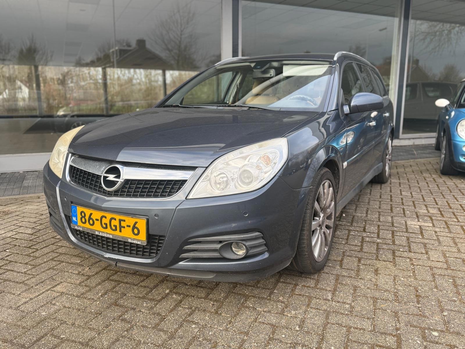 Opel Vectra Wagon 2.2-16V Executive | Automaat | Trekhaak |, Gebruikt, 4 cilinders, Vectra, 155 pk