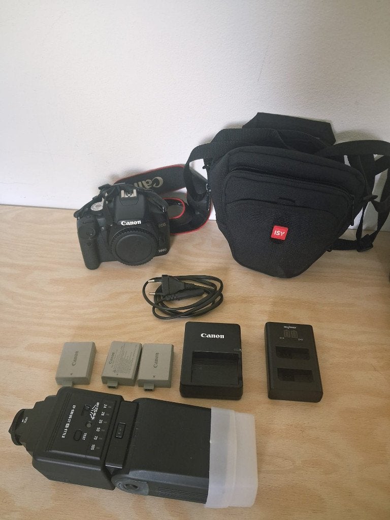 Canon EOS 500D kit met tas, flitser en accessoires, Audio, Tv en Foto, Fotocamera's Digitaal, Ingebouwde flitser, Geheugenkaart