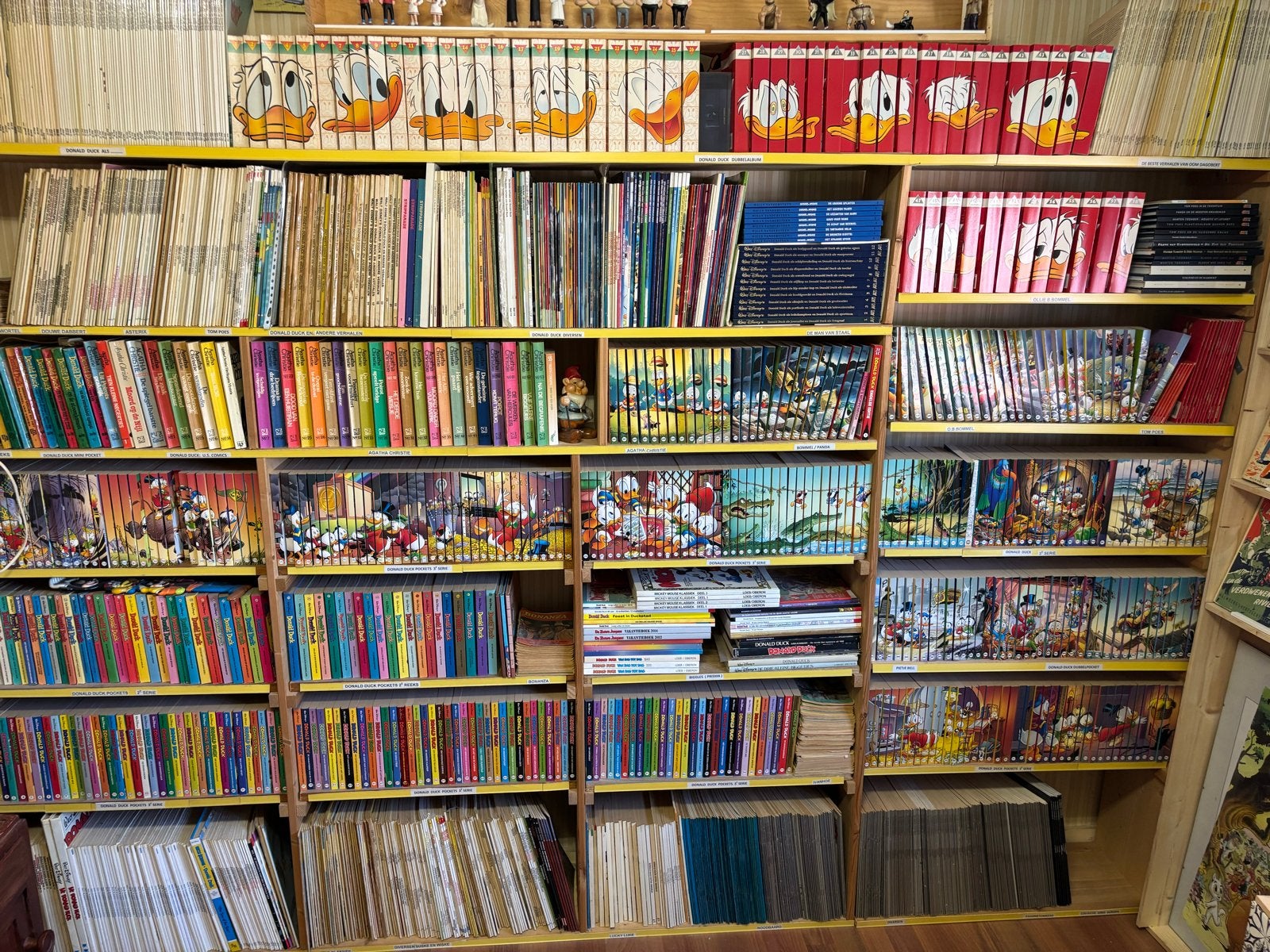 Grote collectie Donald Duck en andere stripboeken, Meerdere stripboeken, Ophalen, Gelezen