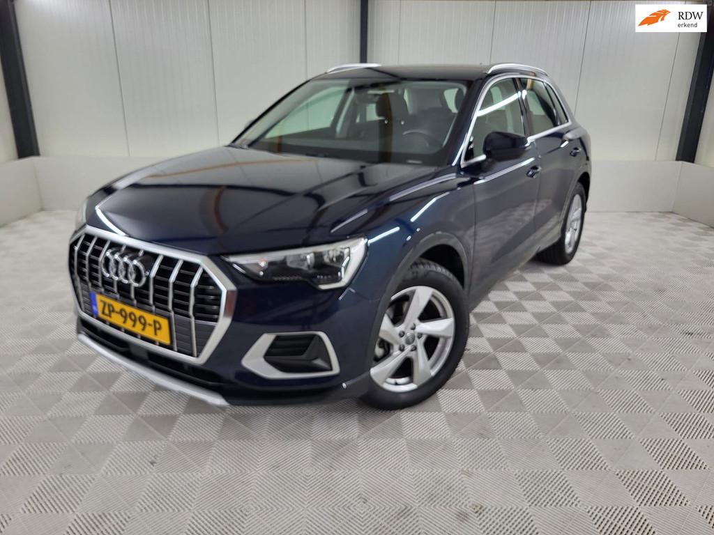 Audi Q3 35 TFSI Advanced Automaat, Trekhaak, Navigatie, Auto's, 4 cilinders, 150 pk, Blauw, Origineel Nederlands