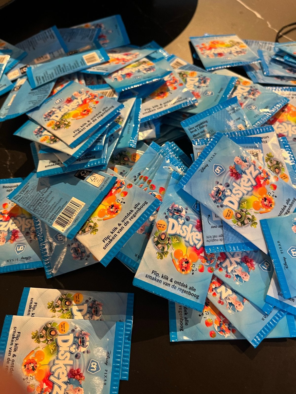 AH Diskeyz Disney Pixar - Bulk beschikbaar, Verzamelen, Supermarktacties, Albert Heijn, Ophalen of Verzenden