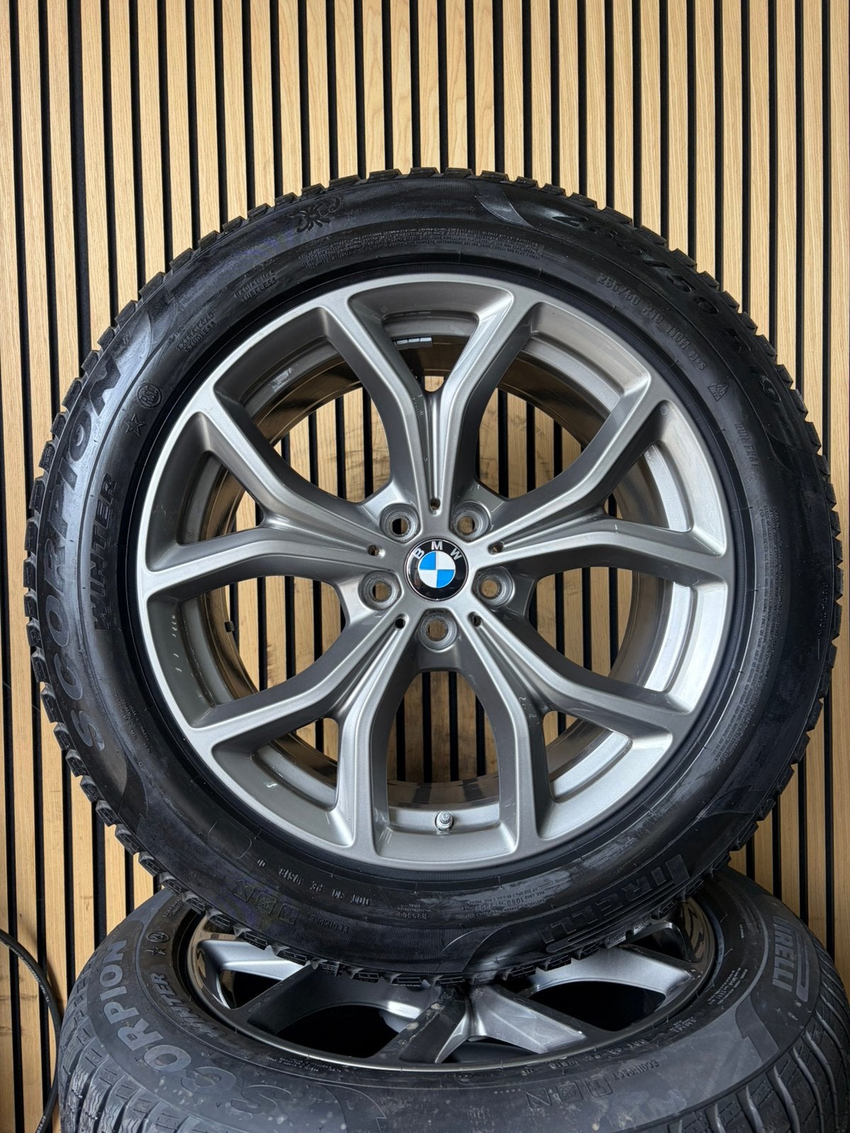 Originele 19” BMW X5 X6 G05 G06 735 Winterbanden Winterset, Auto-onderdelen, Banden en Velgen, 19 inch, Gebruikt, Banden en Velgen