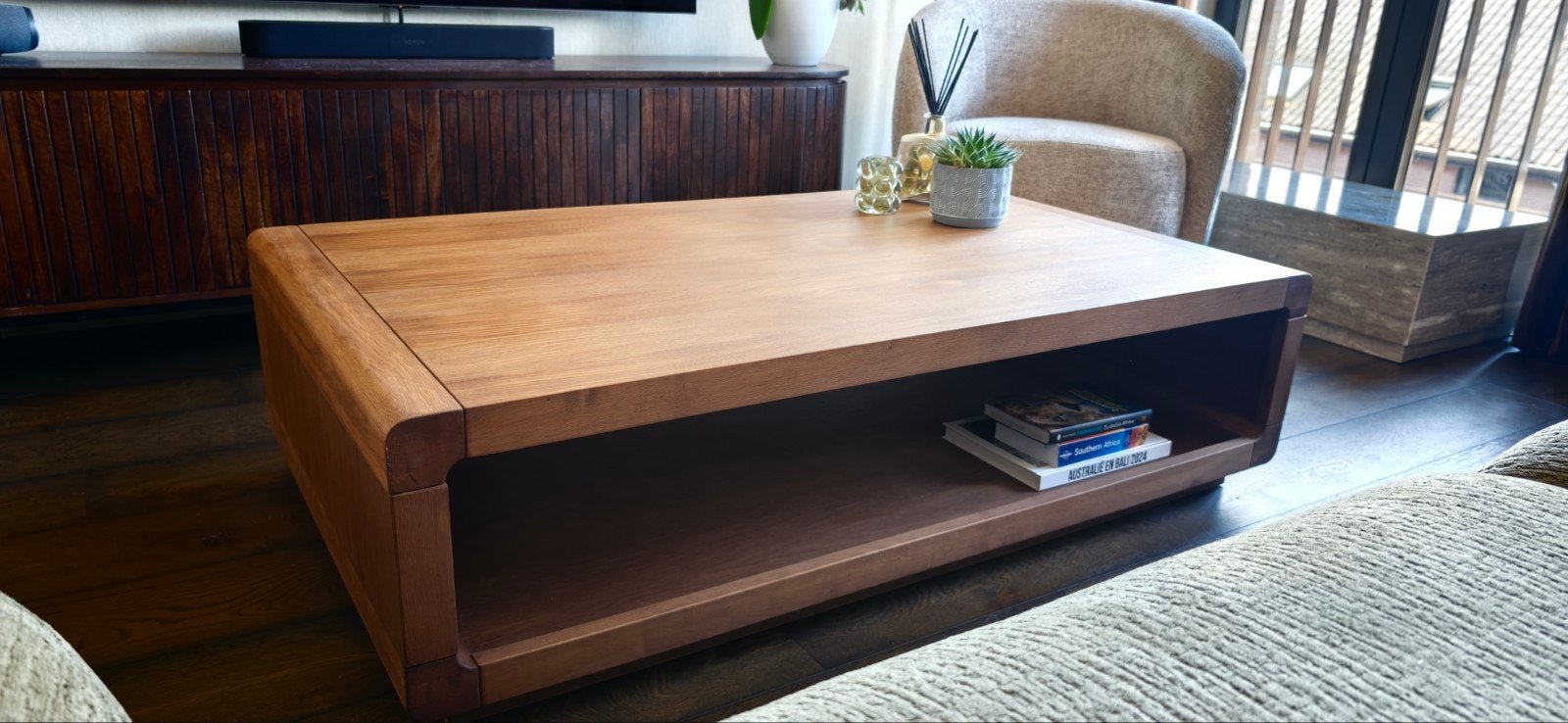 Stijlvolle houten salontafel  140 x 80 x 37,5 cm, 100 tot 150 cm, Eikenhout, 50 tot 100 cm, Ophalen of Verzenden