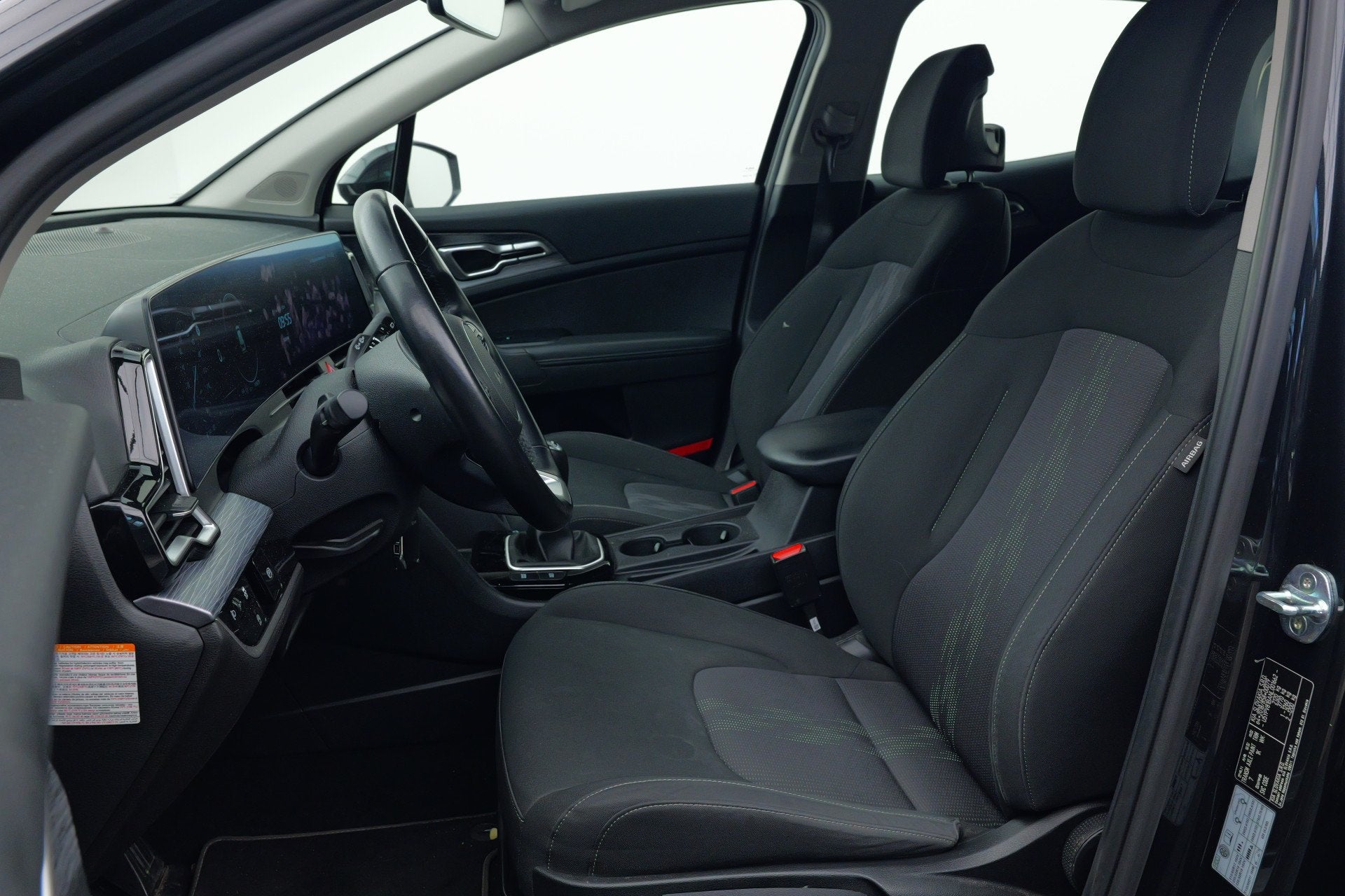 Kia Sportage 1.6 T-GDi MHEV DynamicLine | Trekhaak | Nieuwe, Auto's, Kia, Voorwielaandrijving, Gebruikt, 4 cilinders, Zwart