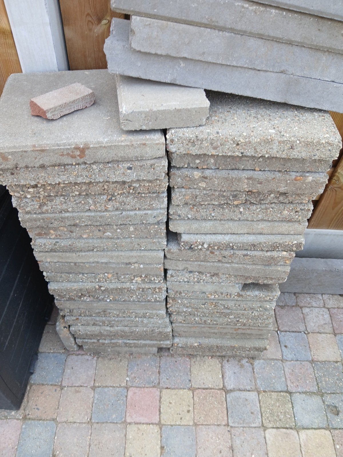 90 stuks 3030 tegels gratis ophalen, Ophalen of Verzenden, Gebruikt, Beton, Terrastegels