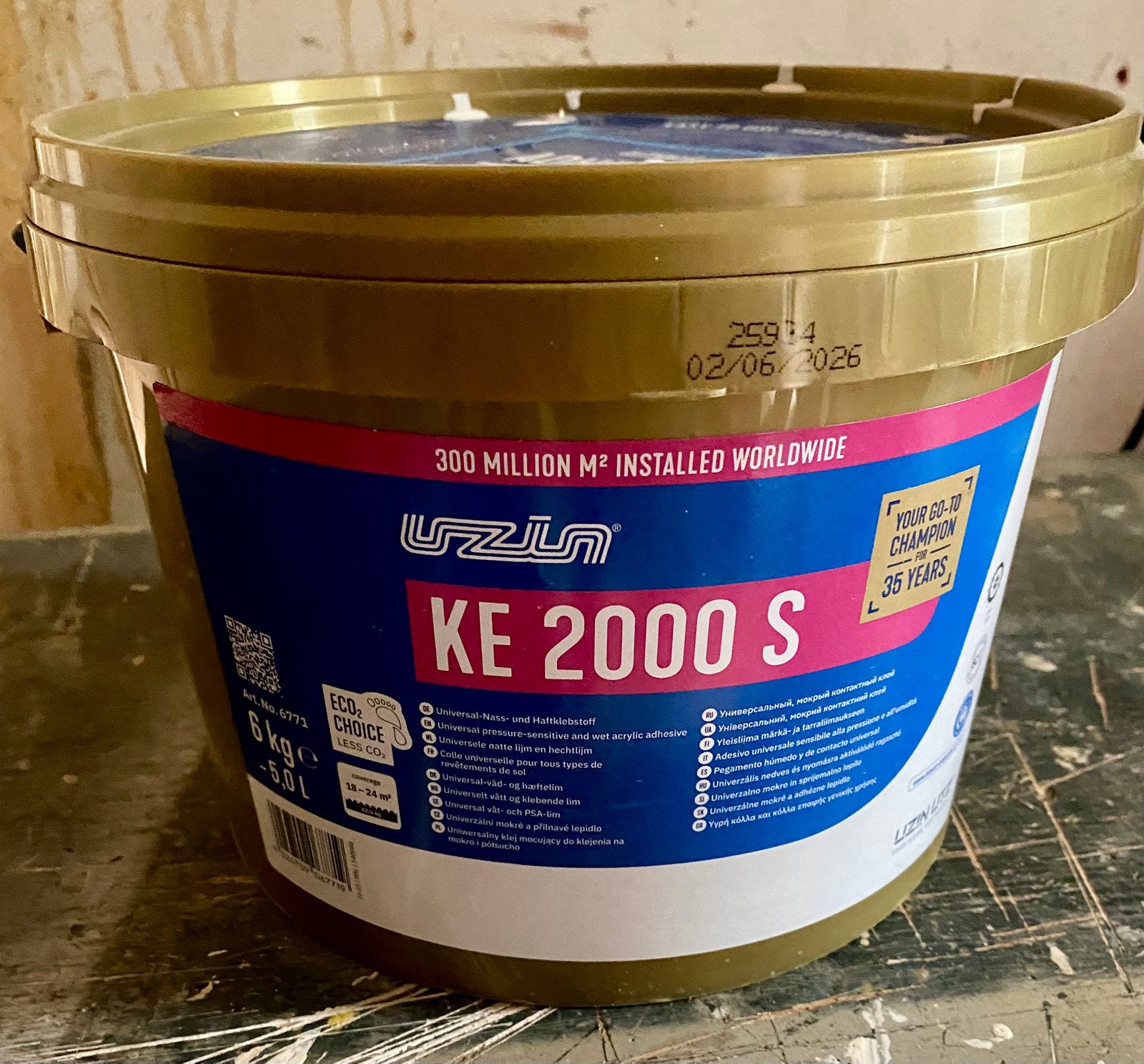 Pvc vloerenlijm 6 kg , uzin, Ophalen of Verzenden, Nieuw