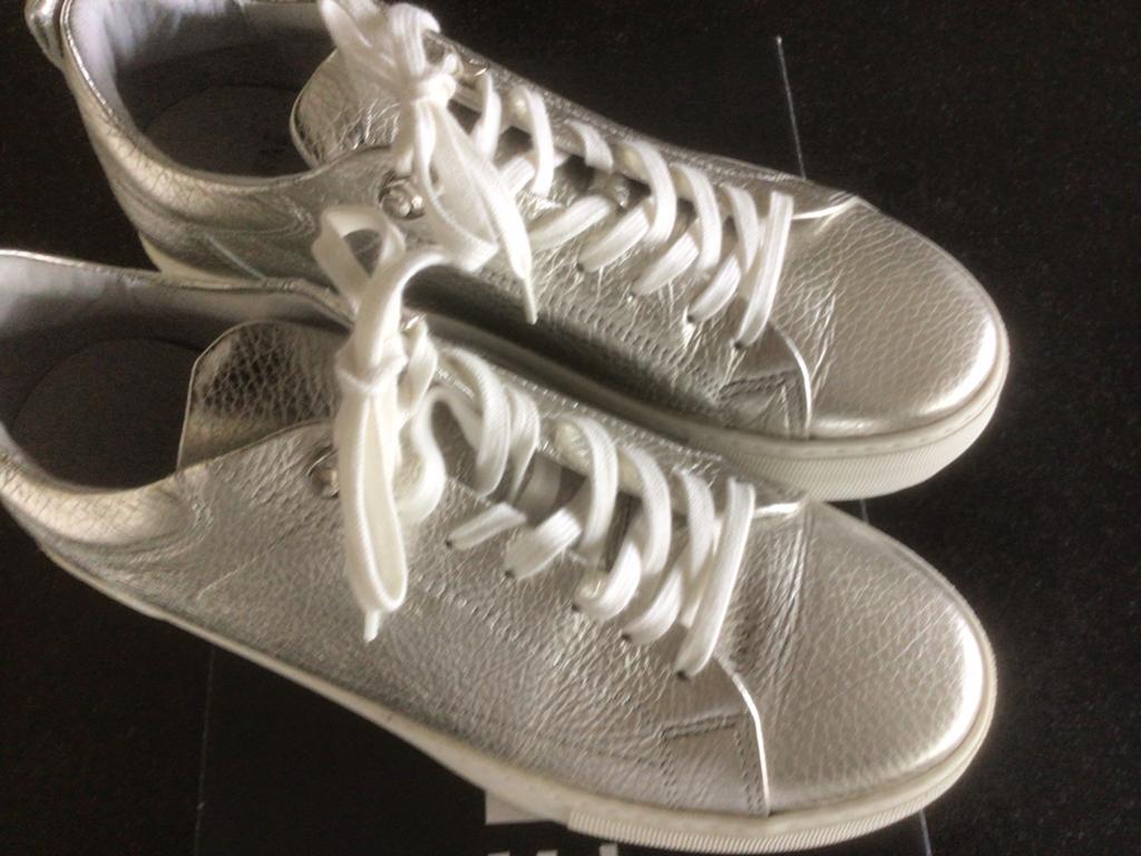 Dames sneakers kleur zilver, nieuw, Ophalen of Verzenden, Nieuw, Overige kleuren, Sneakers of Gympen