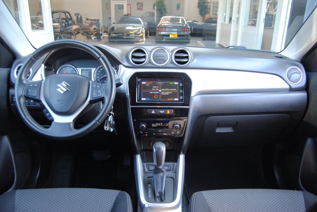 Suzuki Vitara 1.6 Rhino (bj 2017, automaat), Auto's, Gebruikt, Euro 6, 4 cilinders, 1095 kg
