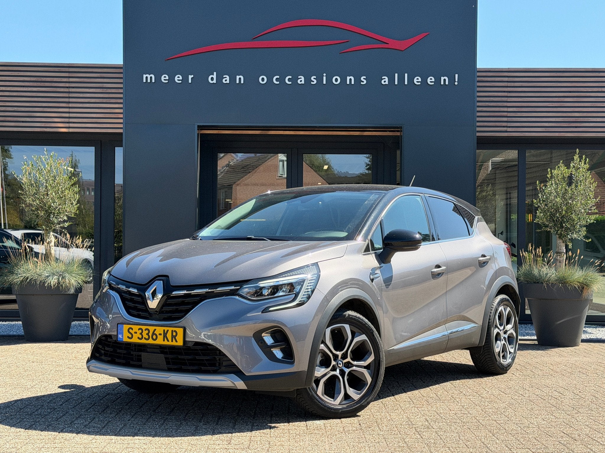 Renault Captur TCe 140 Initiale Paris | Voorruitverwarming |, Automaat, Gebruikt, 1273 kg, 4 cilinders