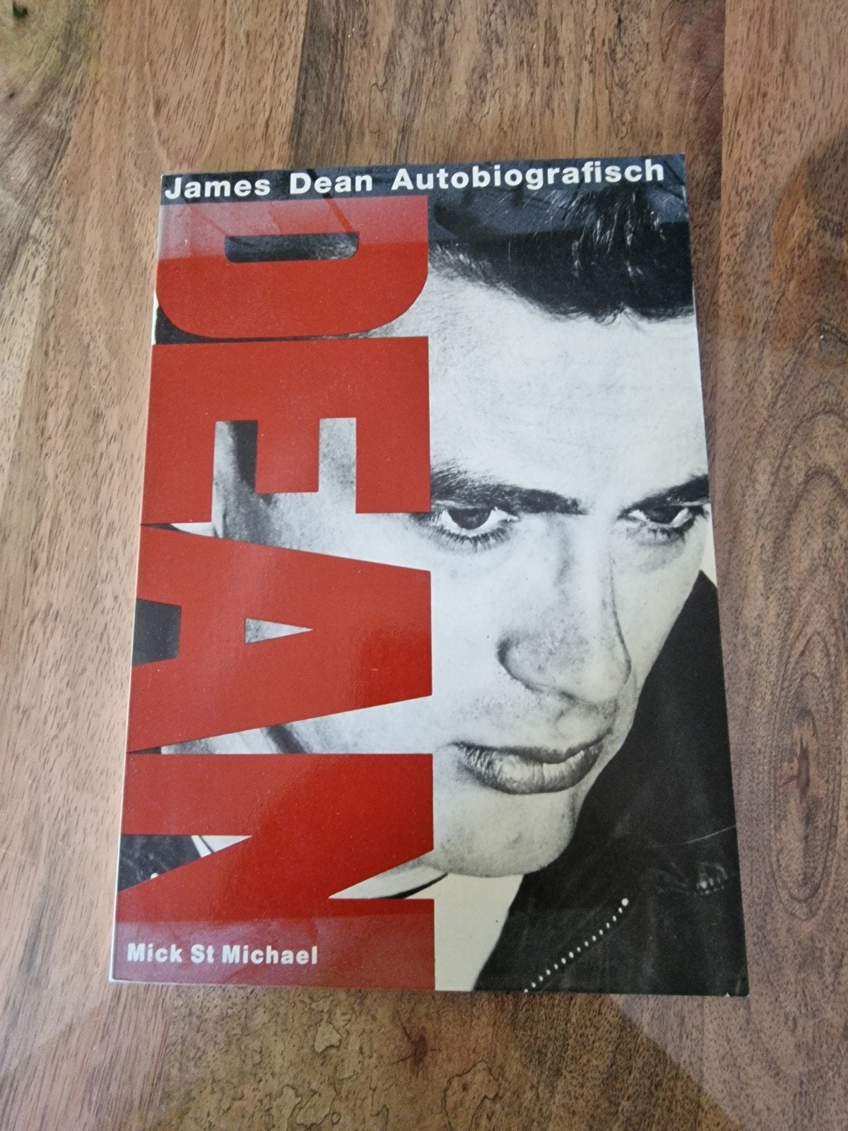 James Dean Autobiografisch - Mick St Michael, Ophalen of Verzenden, Zo goed als nieuw, Mick St Michael, Film, Tv en Media
