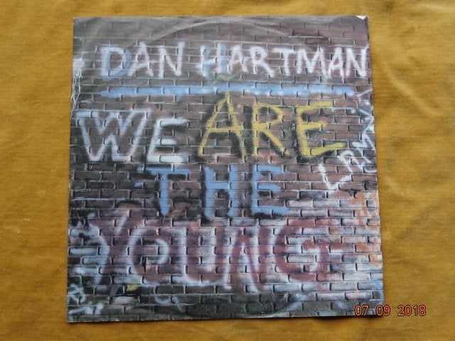 Dan Hartman - We are the young  (7"), Gebruikt, Fotohoes, 7 inch, Ophalen of Verzenden