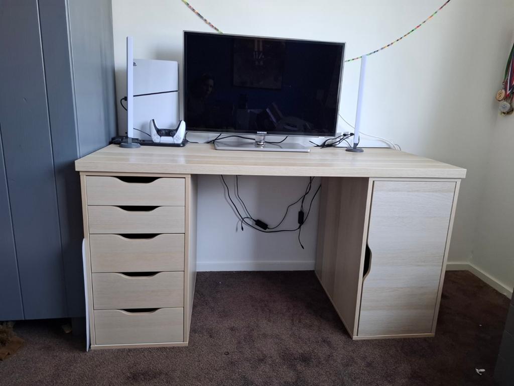 Bureau ikea alex lagkapten, Ophalen, Zo goed als nieuw