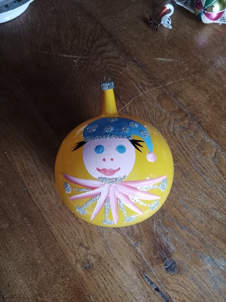 grote glazen kerstbal knalgeel clowntje schildering, Ophalen of Verzenden, Gebruikt