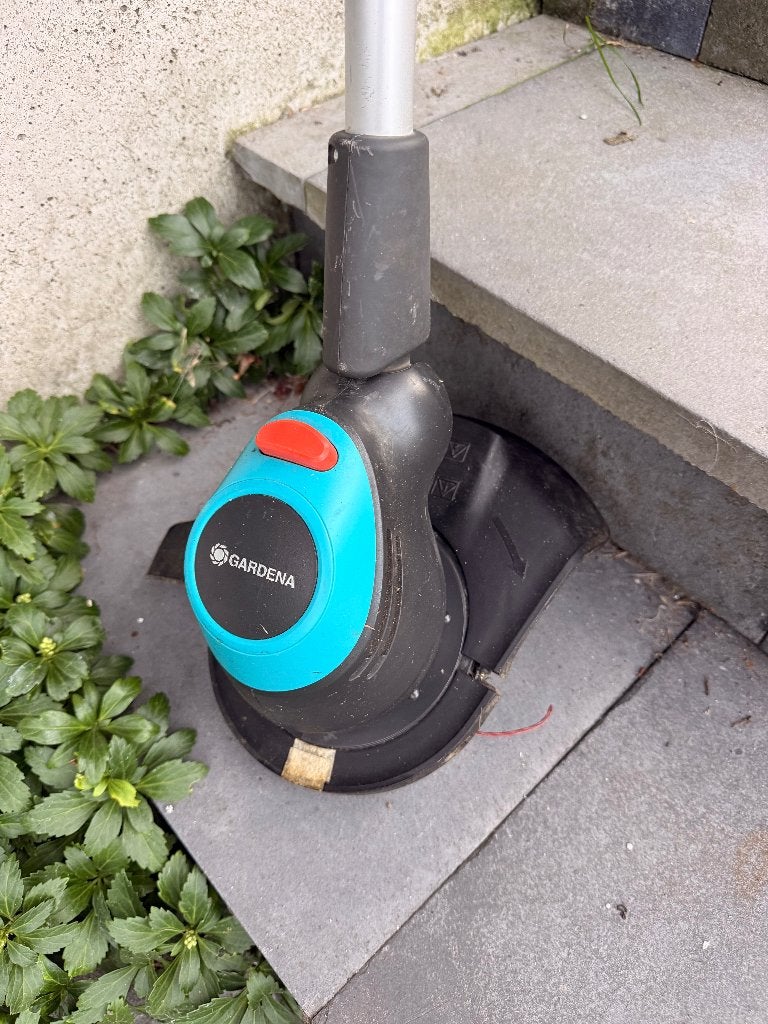 Gardena EasyCut 450/25 Elektrische Grastrimmer 450W, Ophalen of Verzenden, Zo goed als nieuw, 10 tot 30 cm, Elektrisch
