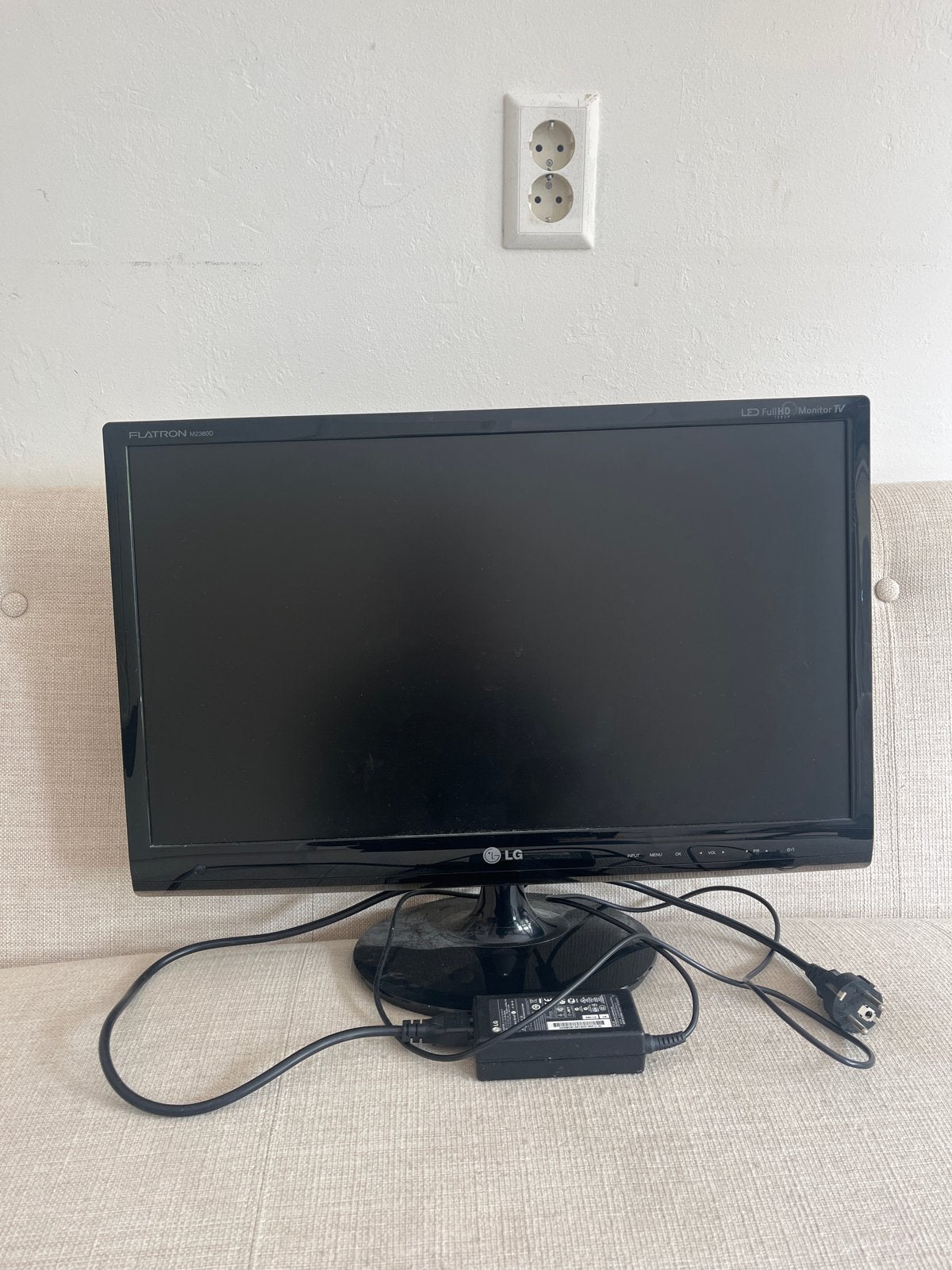 LG Flatron M2280D Monitor TV met oplader en stekker, Ophalen, HDMI, Full HD, Zo goed als nieuw