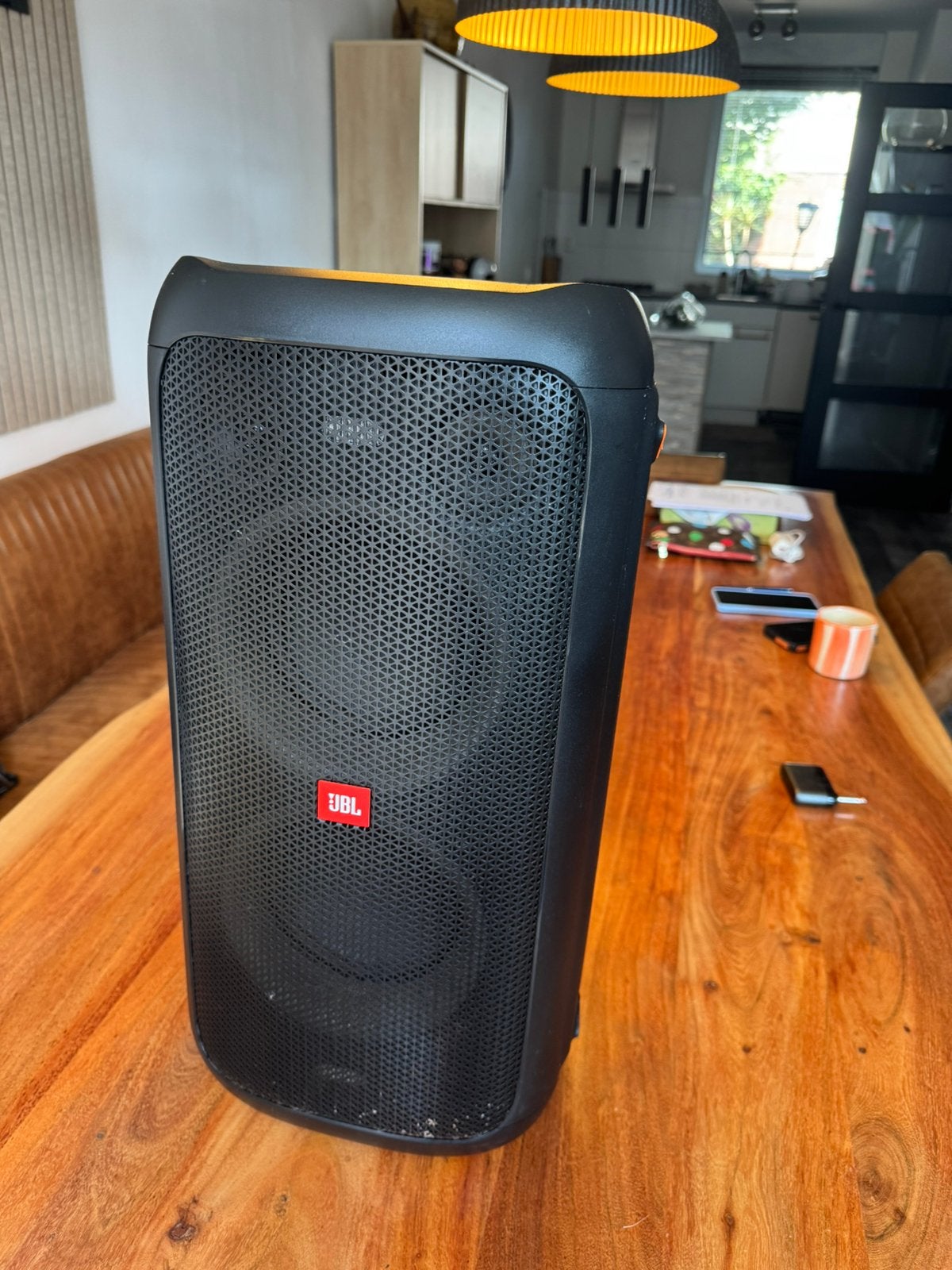 JBL Partybox 100, Audio, Tv en Foto, Luidsprekers, Ophalen, Zo goed als nieuw, Center speaker, JBL