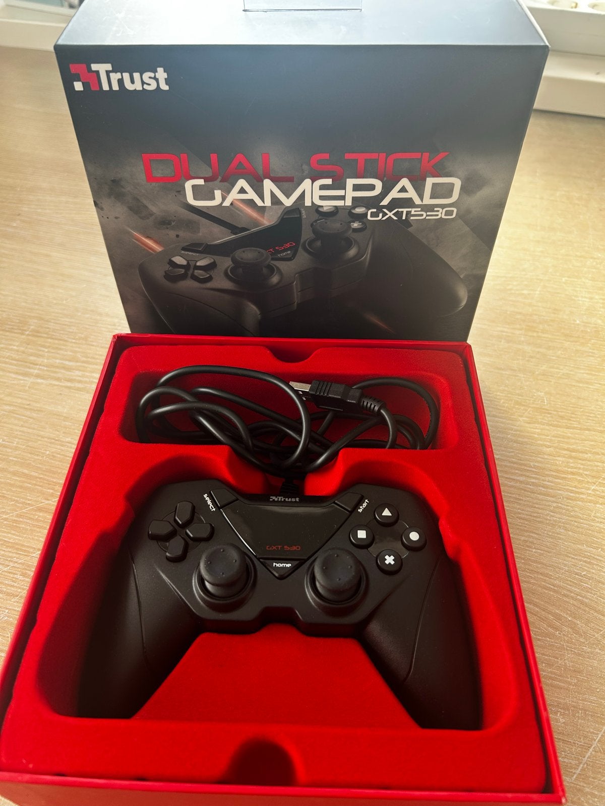 Trust Dual Stick Gamepad HXT530 voor PC en PS3, Ophalen of Verzenden, Zo goed als nieuw, Overige typen, PC