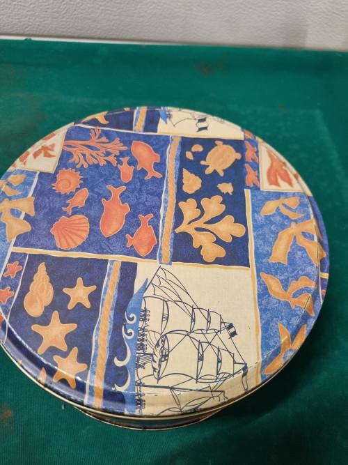 koekblik met vissen rond, Verzamelen, Blikken, Ophalen of Verzenden