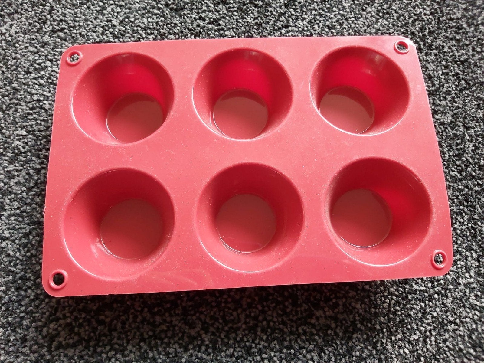 Siliconen muffinvorm, Ophalen, Overige typen, Zo goed als nieuw, Rood
