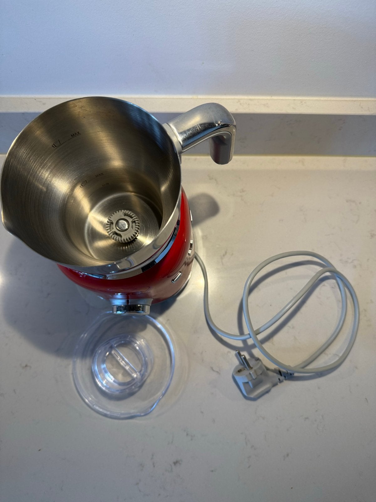 Smeg Melkopschuimer Rood - Zo goed als nieuw, 1 kopje, Ophalen of Verzenden, Zo goed als nieuw, Overige modellen