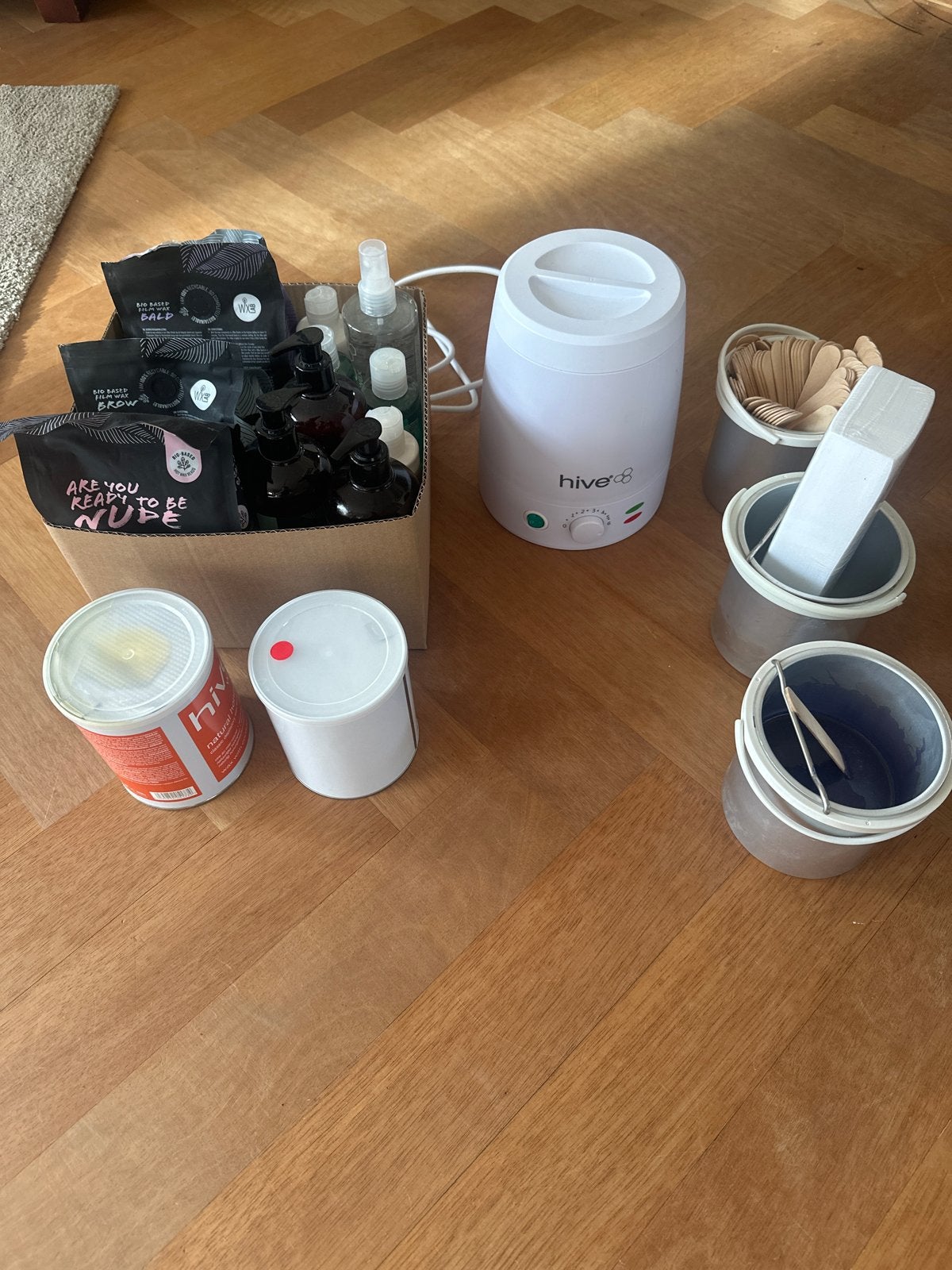 Complete Waxset: Hive Waxverwarmer, wax en accessoires, Ophalen of Verzenden, Zo goed als nieuw, Overige typen